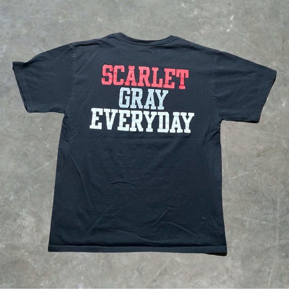 ☀️ Champion UNLV Rebels College Graphic Tee Mens Size Medium Black/Red - Picture 2 of 7